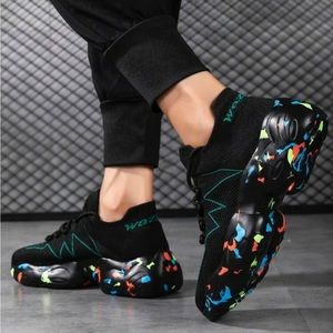 Black Cushioned Men’s Sneakers, Size 12